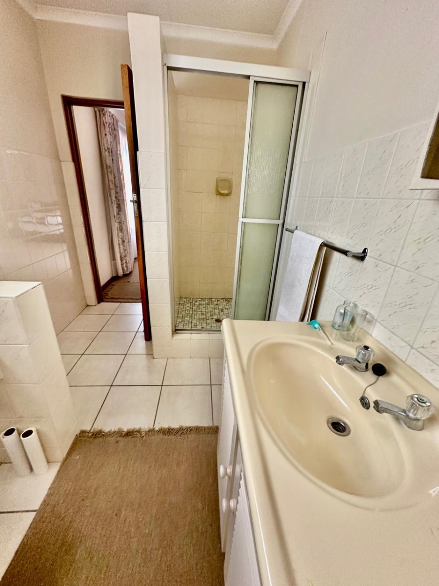 4 Bedroom Property for Sale in Bayview Western Cape